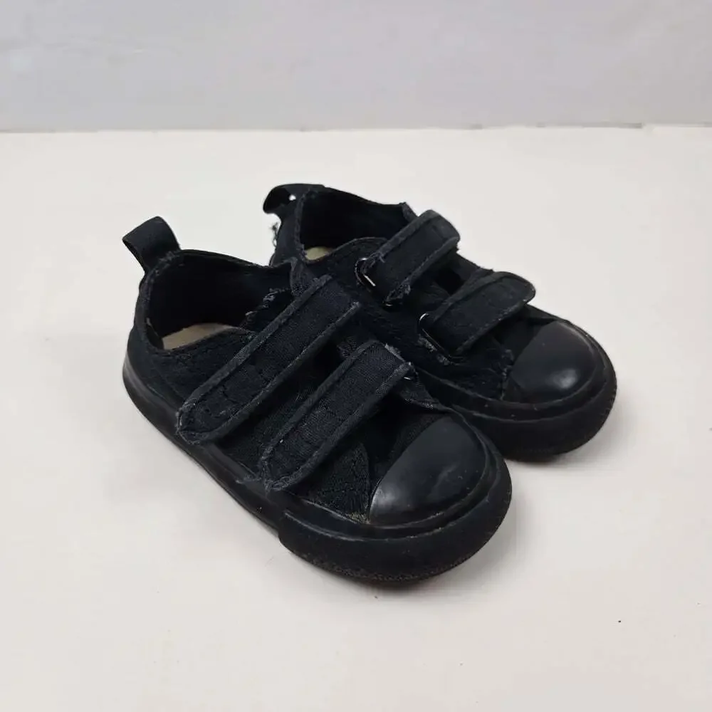 Converse stylish comfortable